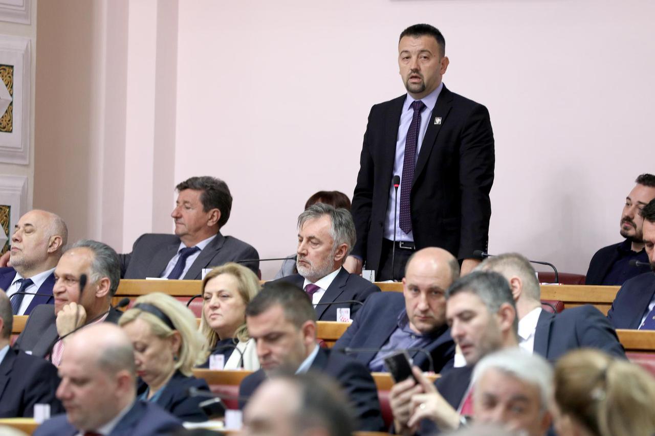 Zagreb: Saborski zastupnici glasuju o dva nova ministra i potpredsjednici Vlade