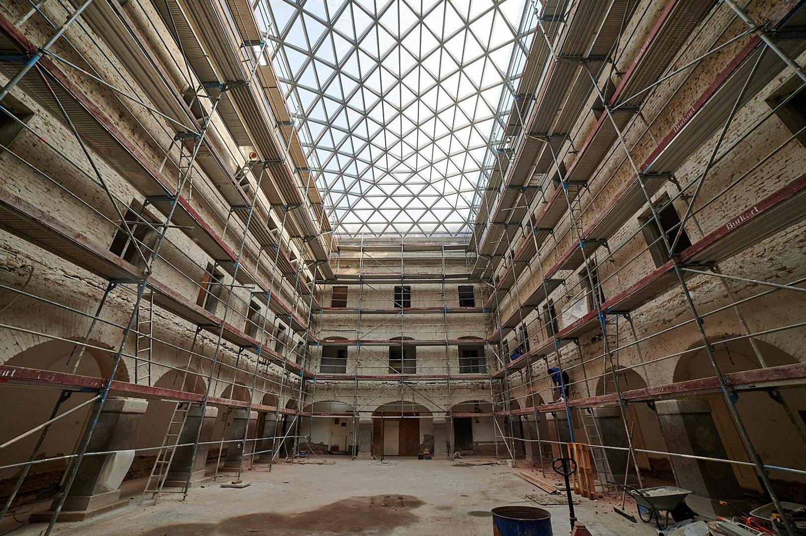 Izgled krovišta glavne zgrade Veleučilišta u tijeku radova – Atrij znanja