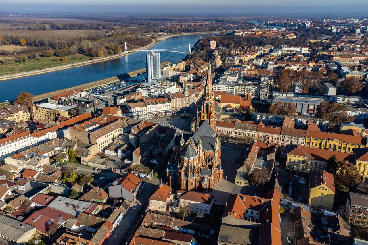 Pogled iz zraka na centar grada Osijeka