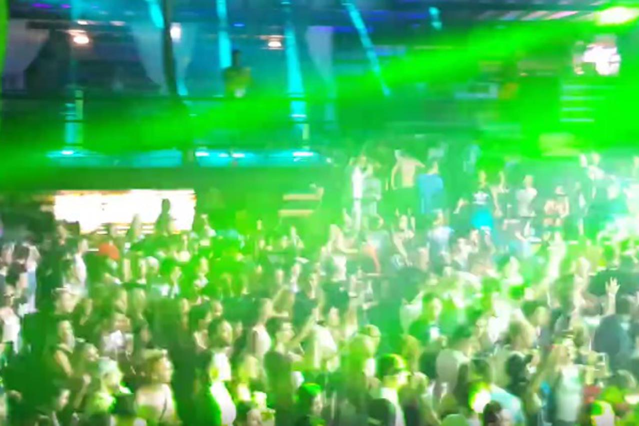 Vucin hit na Zrcu Kalypso klub