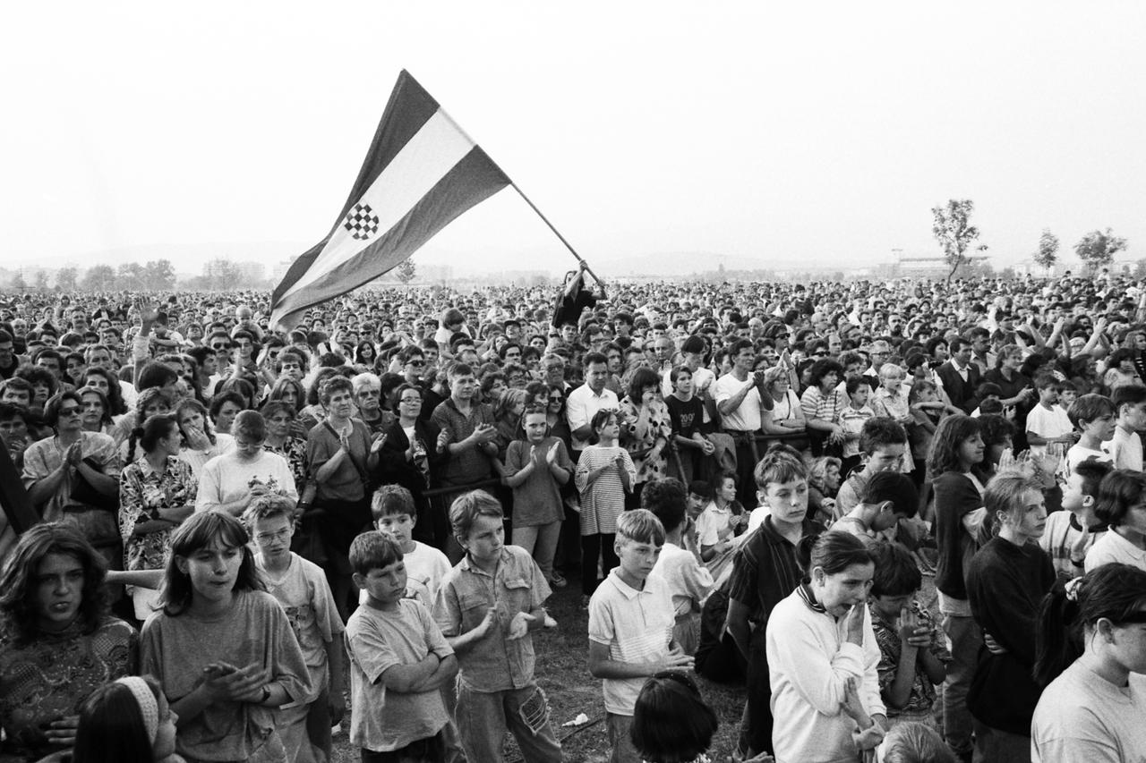 Zagreb: Proslava Dana državnosti na Jarunu 1992. godine