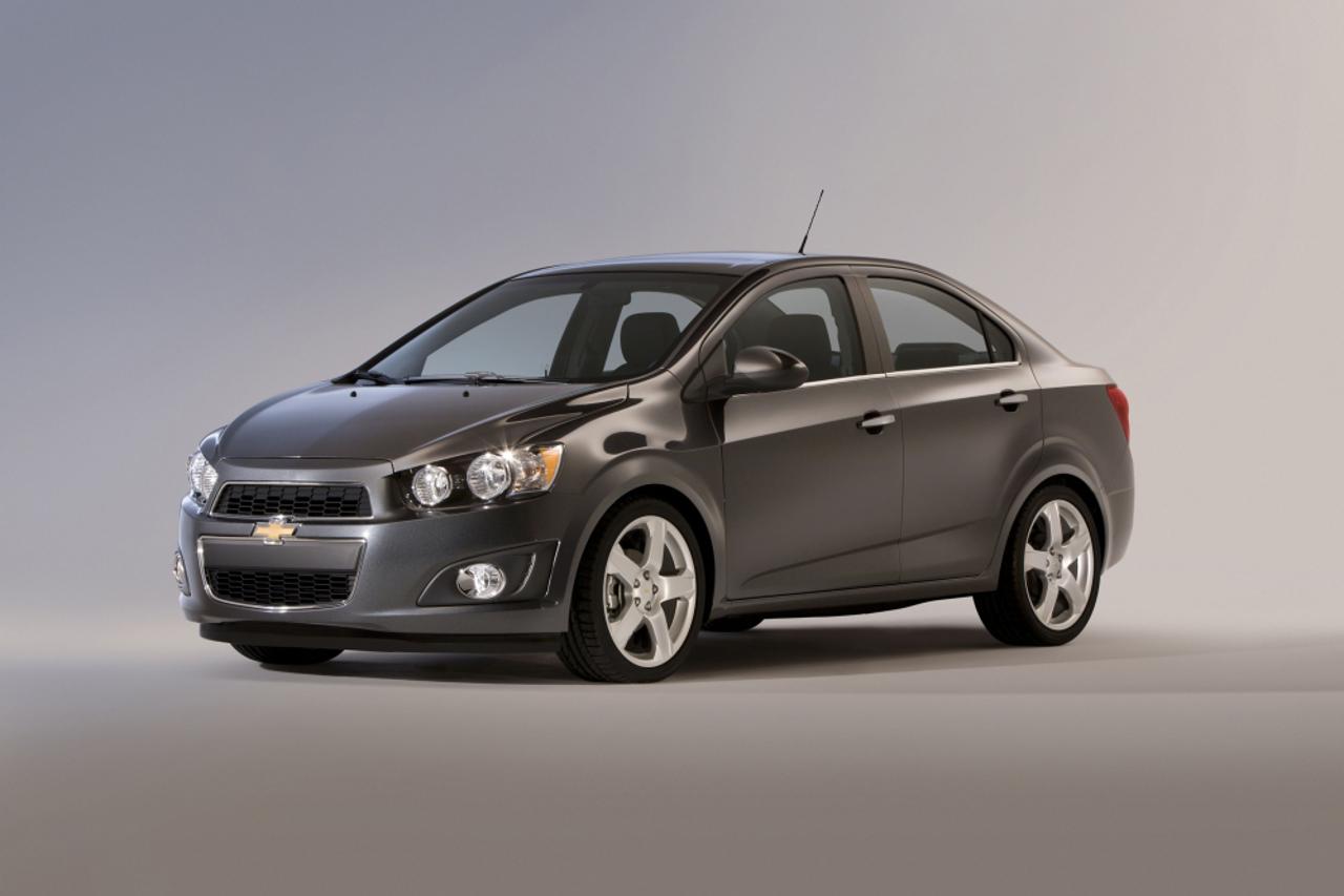 chevrolet aveo (1)