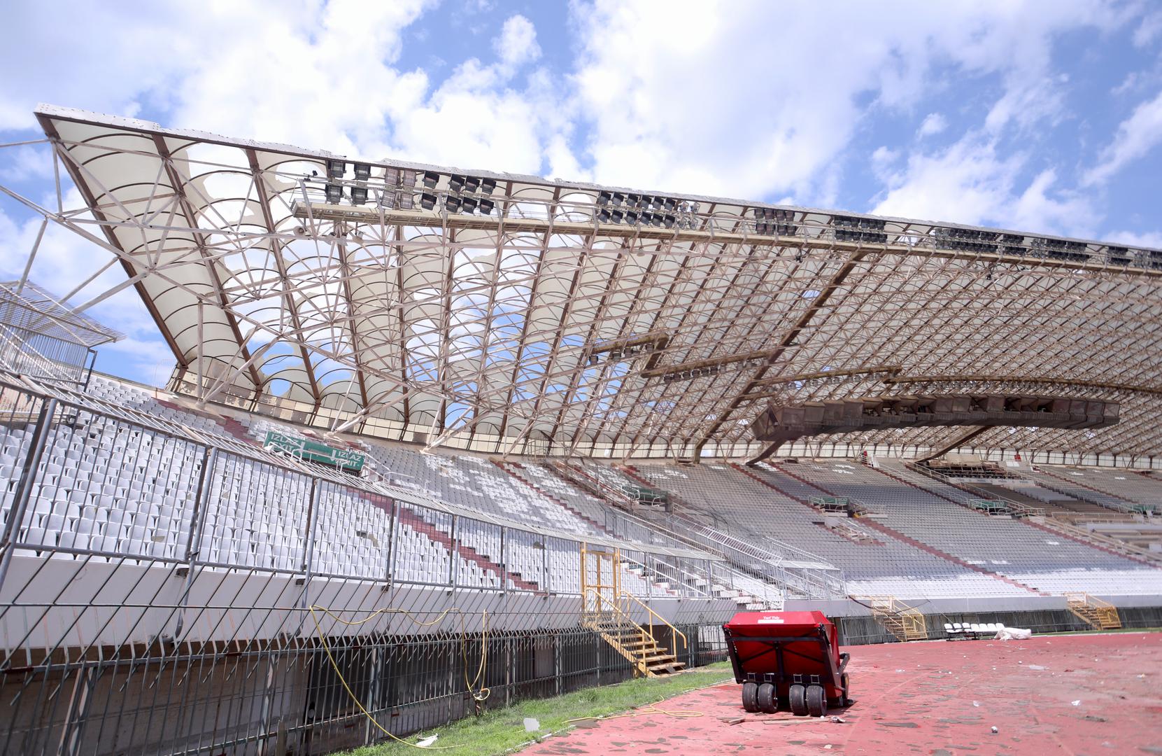 "Cilj je pripremiti stadion za utakmice u sljedećoj sezoni, bar da zadovoljimo minimalne uvjete za odigravanje. Očekujemo pomoć od Grada, županije i HNS-a", dodao je Bilić