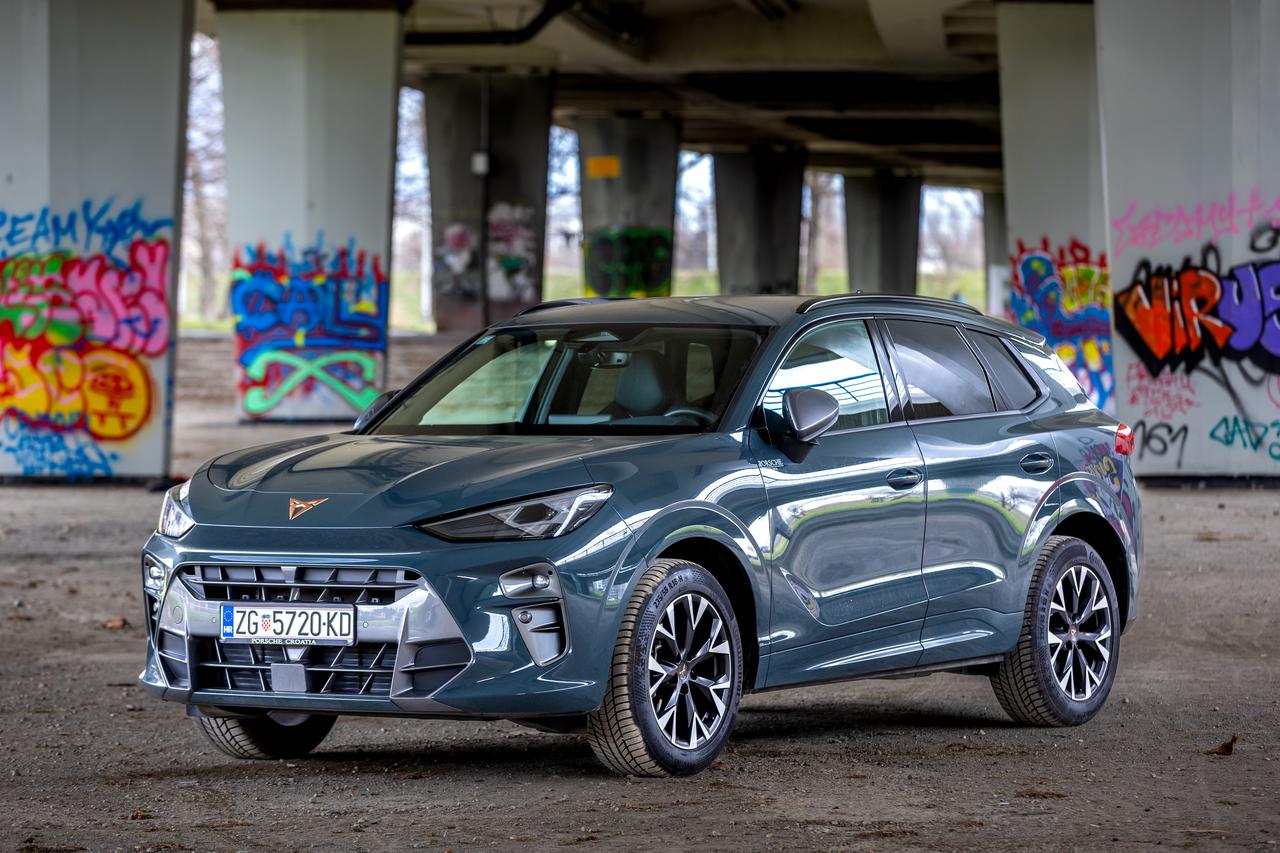 Zagreb: Cupra Terramar eTSI