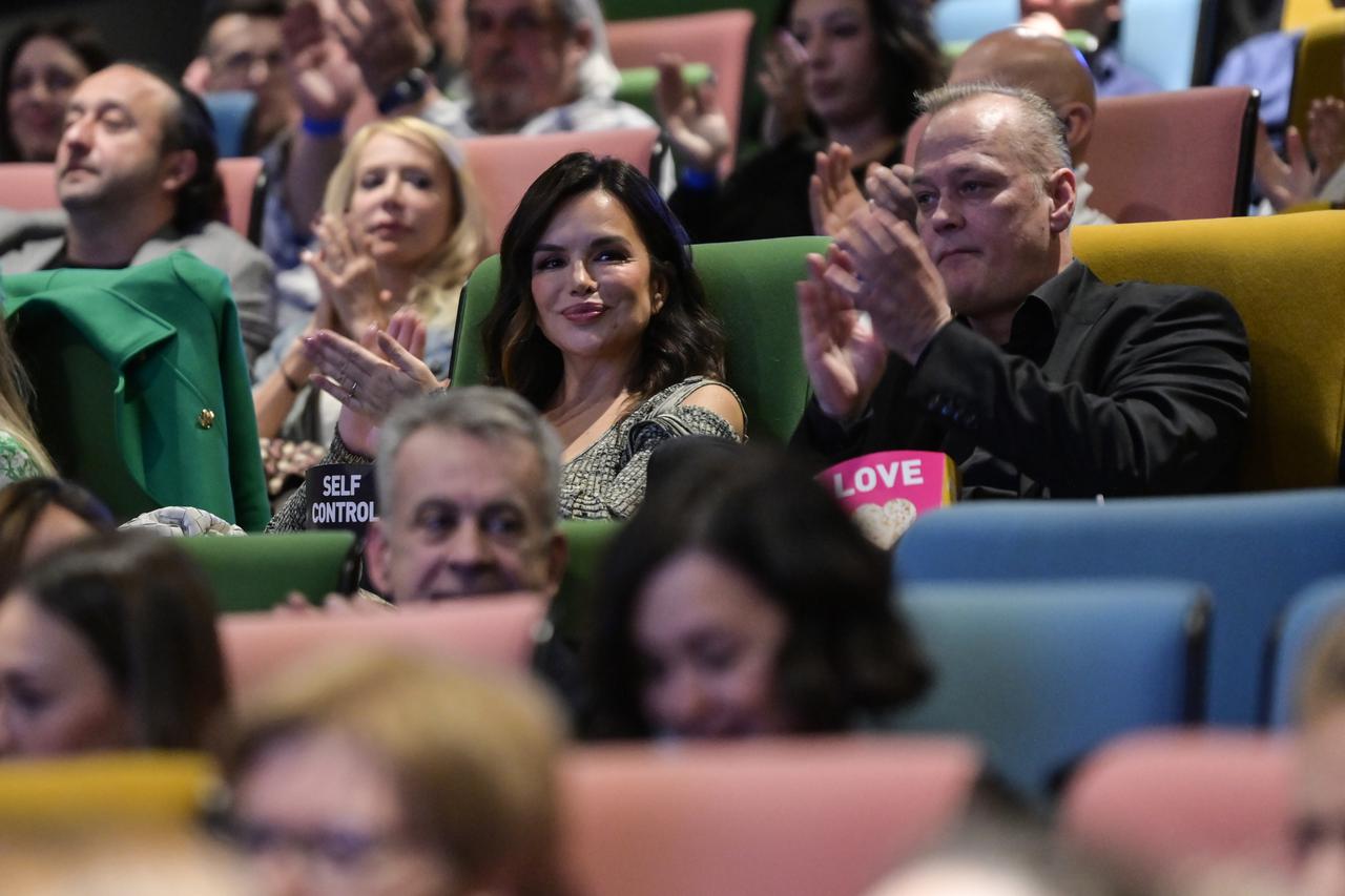Zagreb: Severina na premijeri španjolskog filma "42 sekunde"