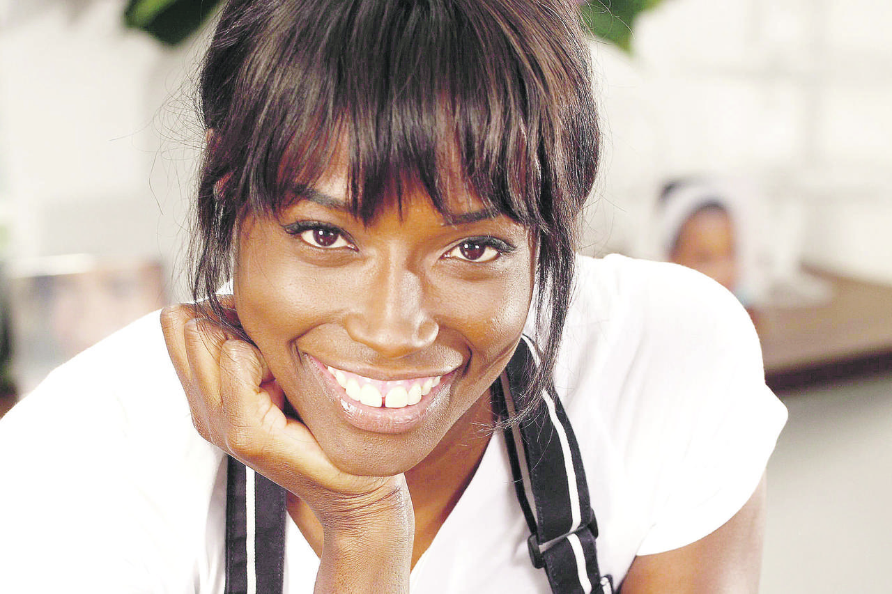  Lorraine Pascale
