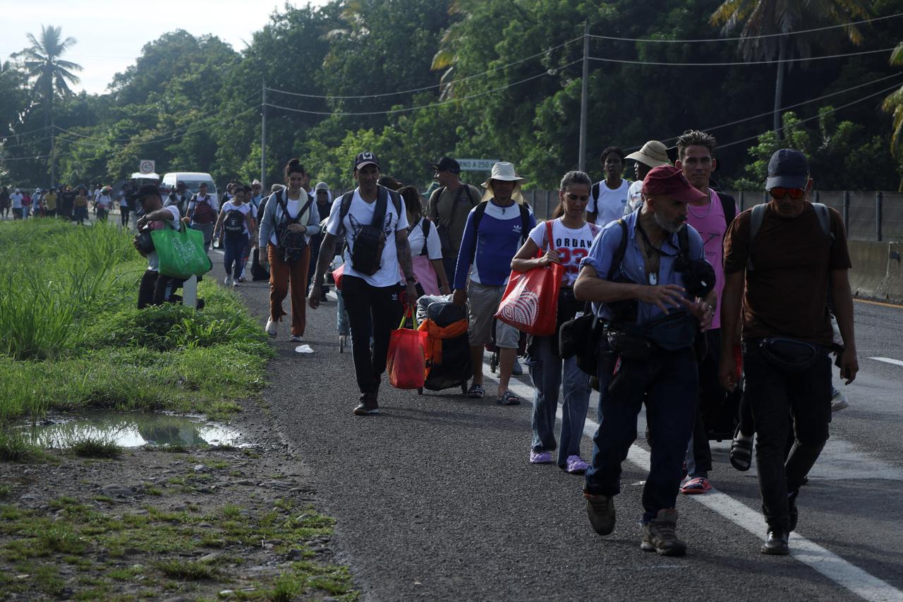 Migrant caravan departs southern Mexico amid mounting frustration over legal delays, high costs