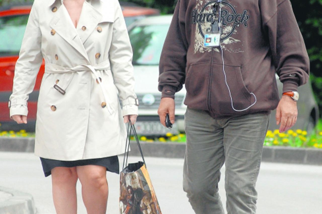 \'unu zagreb 11.04.2008 ...ilica 107...mirjana pukanic izlazi iz vrapca...ivo pukanic...  Foto:Antonio Bronic  =VECERNJI LIST=\'