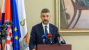 Dubrovnik Mayor, under police protection, discusses controversial urban plan