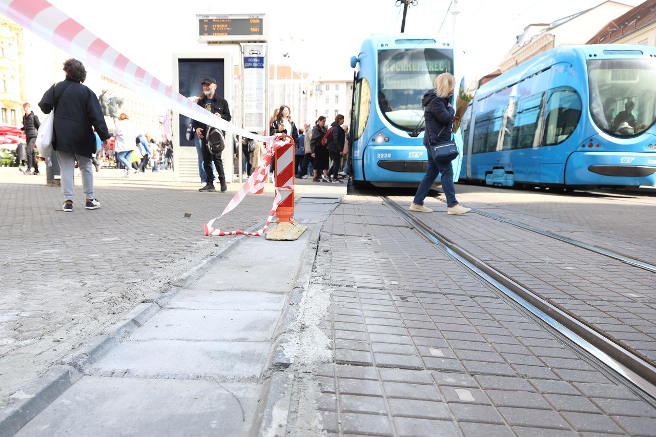 Zagreb: Na brzinu sanirane ploče na Trgu bana Jelačića