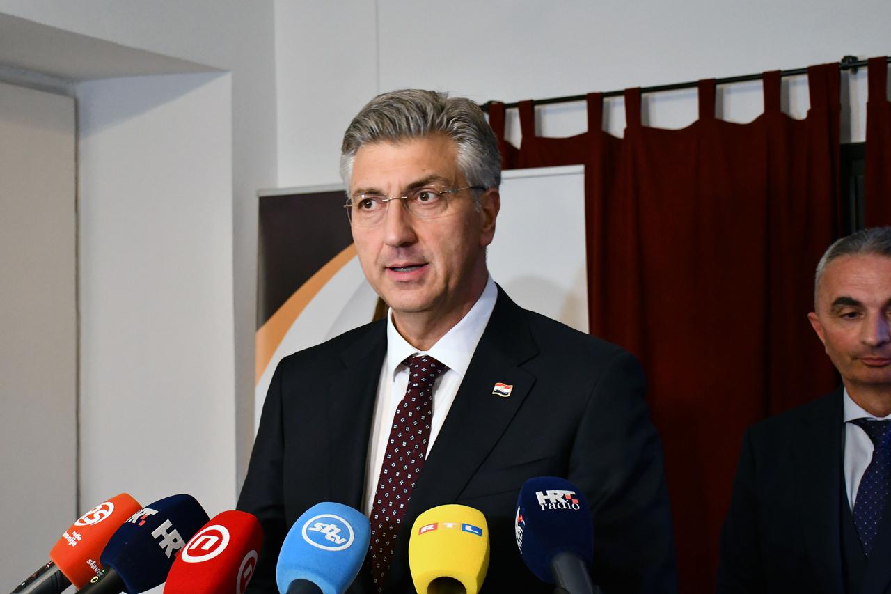 Požega: Andrej Plenković na obilježavanju Dana grada i 36. obljetnici HDZ-a