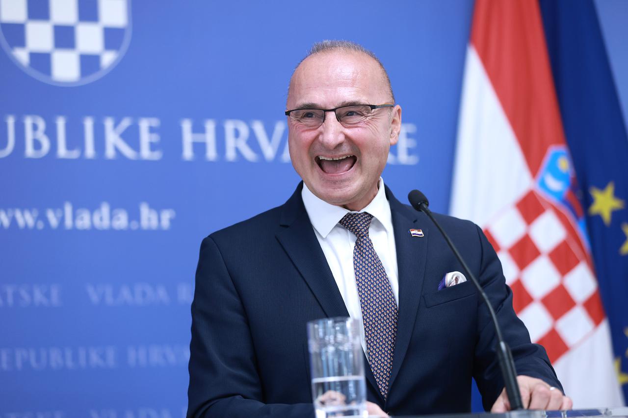 Zagreb: Ministar Grlić Radman održao konferenciju za medije o izborima u BiH i intervenciji visokog predstavnika Christiana Schmidta
