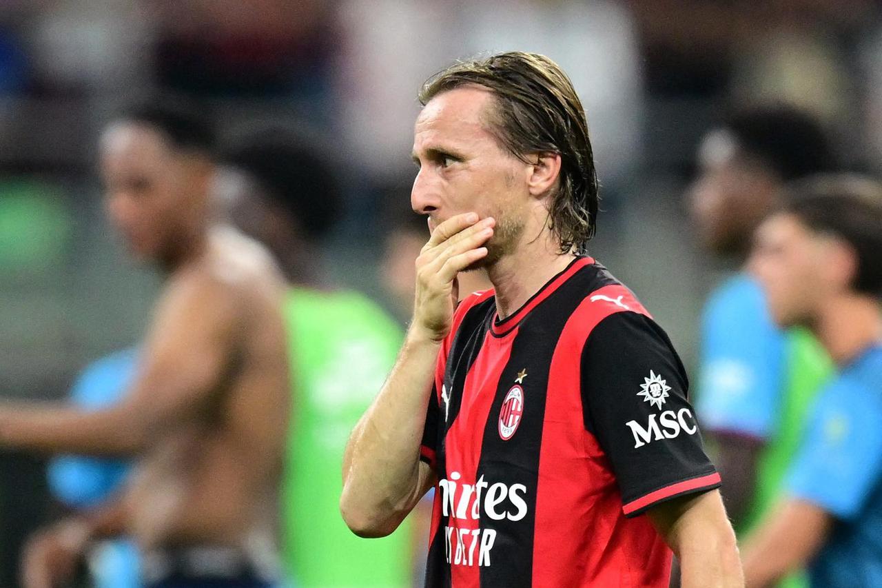 Serie A - AC Milan v Cagliari