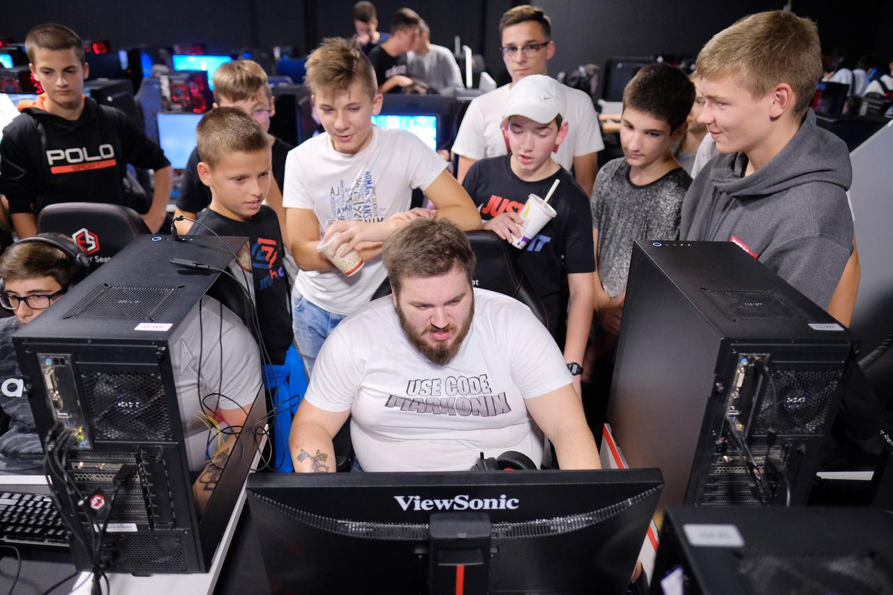 U igraonici Friendly Fire održan je turnir videoigara