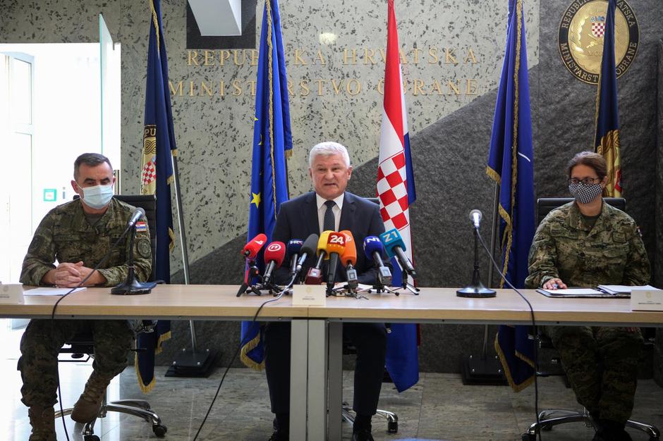 Zagreb: Konferencija za medije u MORH-u o smrti petero vojnika