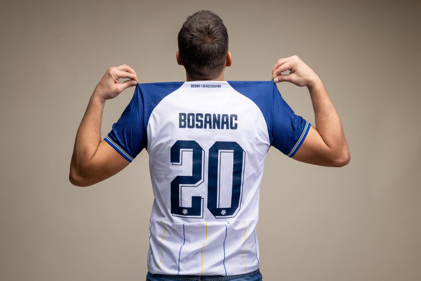 Nogometna reprezentacija Bosne i Hercegovine predstavila je nove dresove za Svjetsko prvenstvo nakon povijesnog plasmana izborenog kroz baraž protiv Walesa i Italije.
