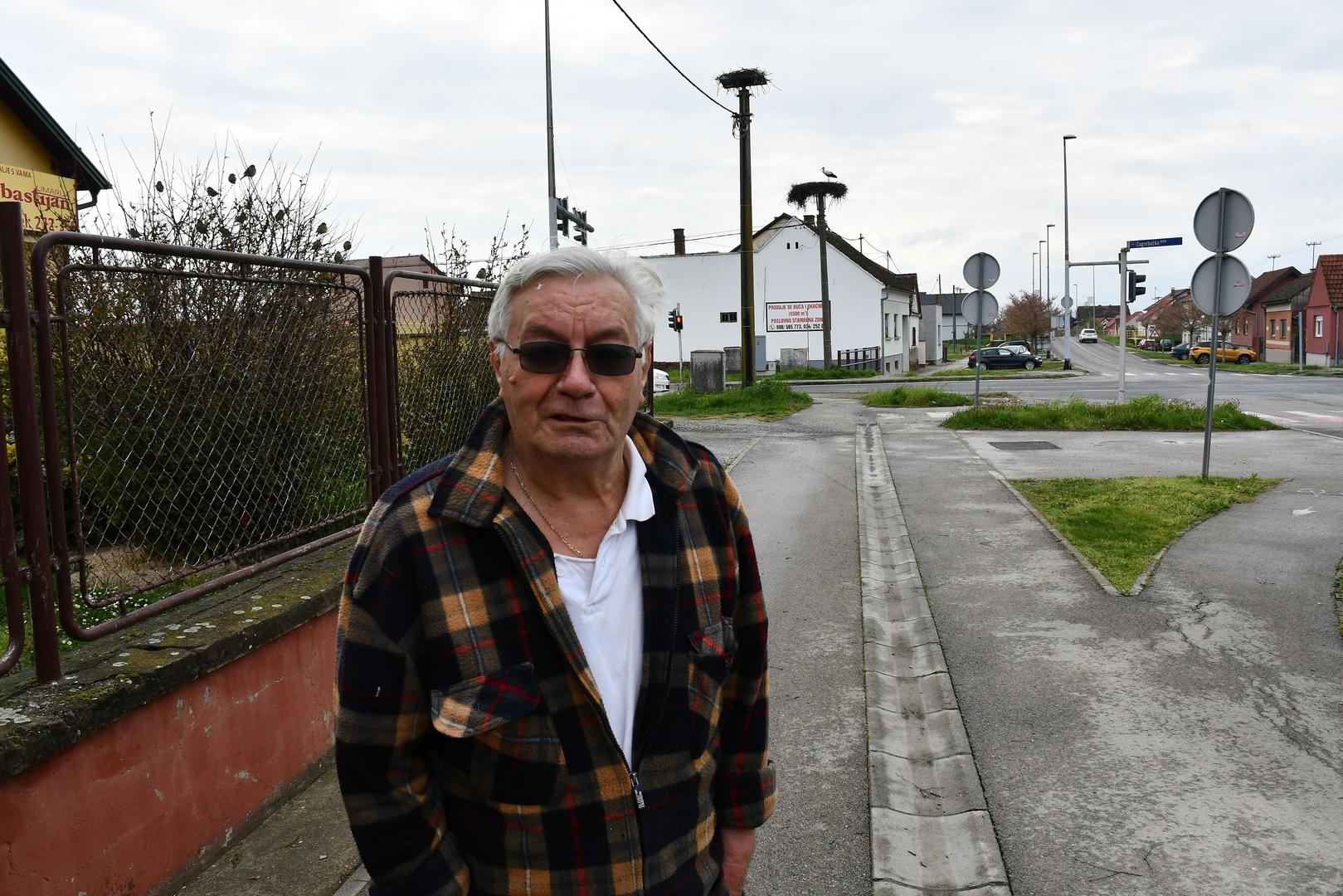 Za umirovljenog domara Stjepana Vokića, čovjeka koji je svoj život posvetio brizi o Klepetanu i njegovoj družici Malenoj koja je uginula prije nekoliko godina, to je uvijek poseban dan. 