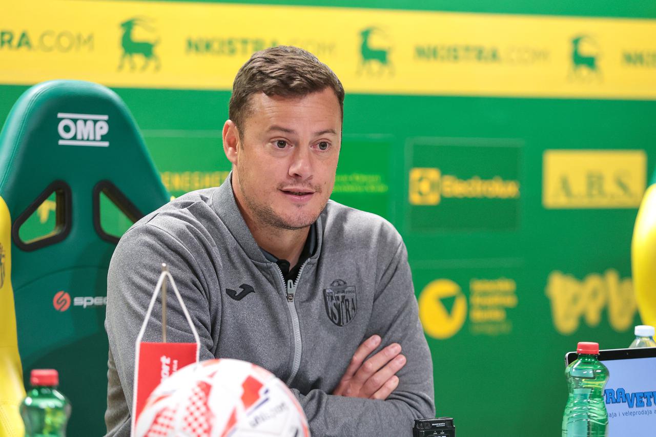 Pula: Oriol Riera na konferenciji za medije nakon utakmice između Istre i Dinama