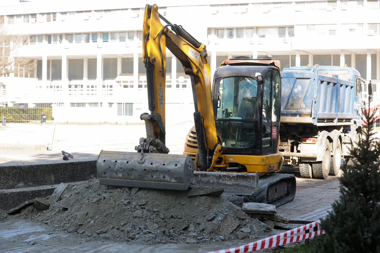Zagreb: Radovi na Trgu Krešimira Ćosića
