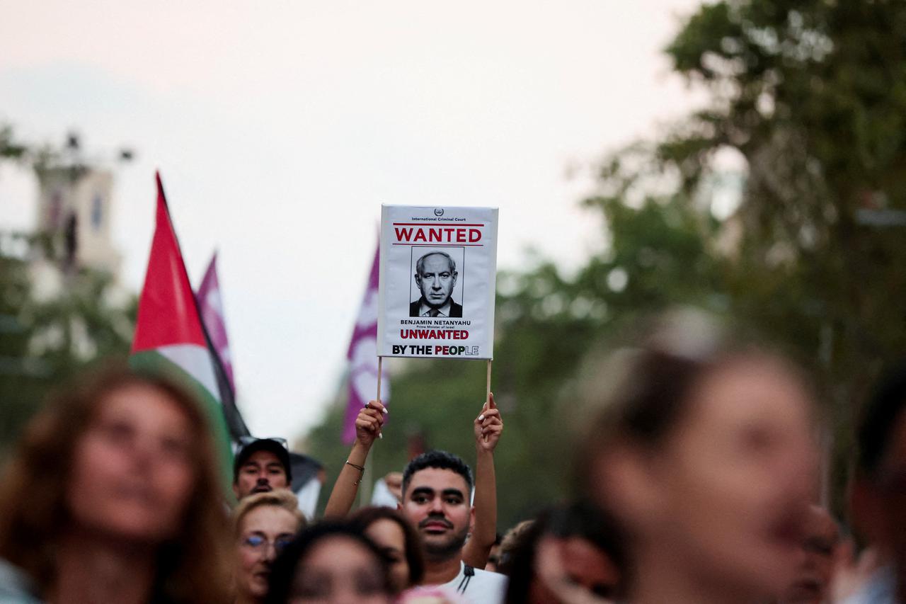People protest in Barcelona in support of Palestinians