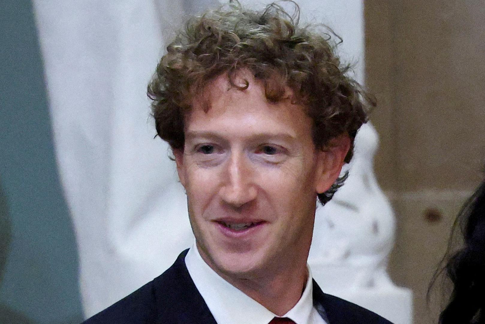 Najveći gubitnik bio je Mark Zuckerberg, čije je bogatstvo palo za nevjerojatnih 17,9 milijardi dolara. Dionice Facebooka (Meta) potonule su za devet posto. 