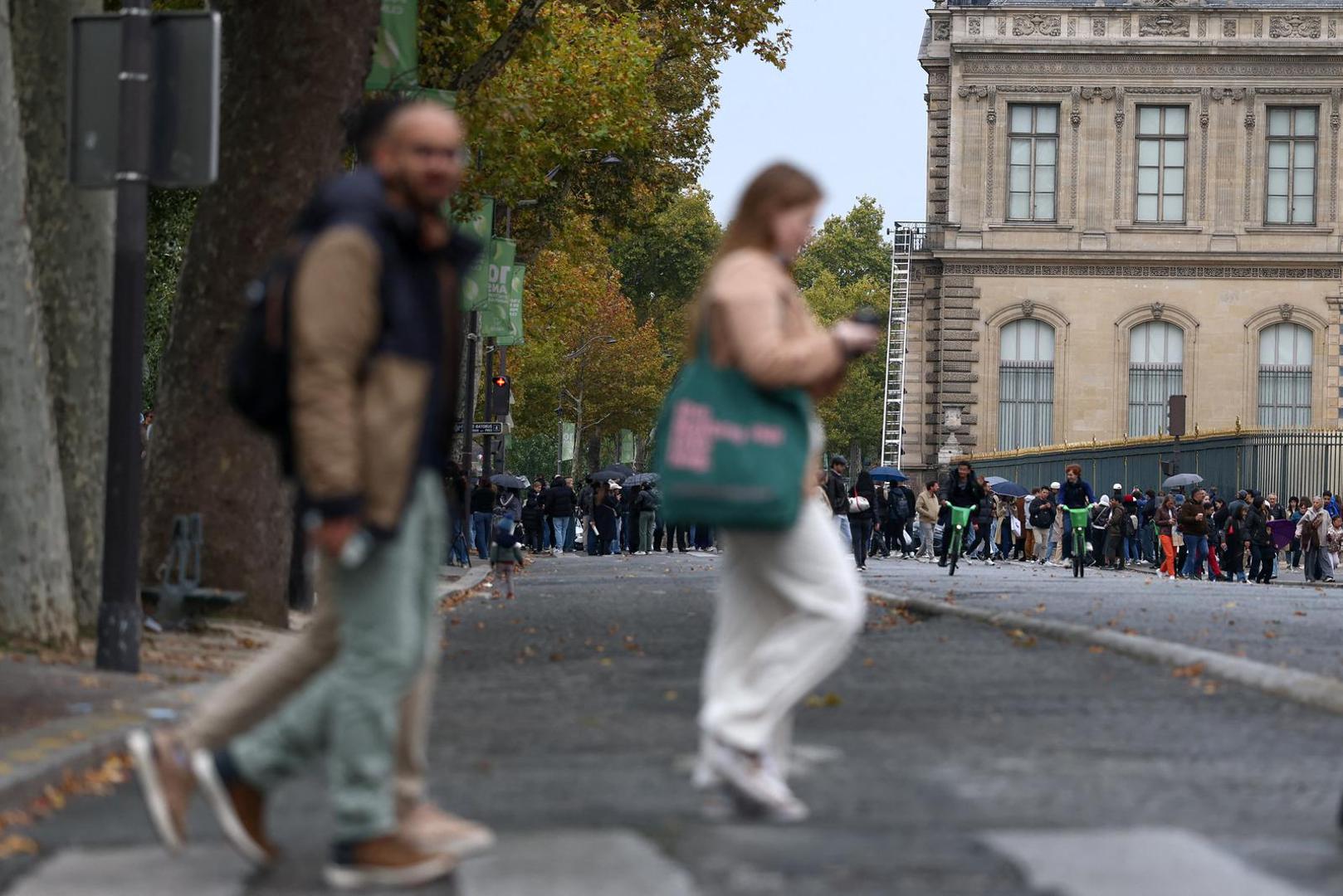 Na pitanje o mogućim nedostacima u sustavu nadzora, ministar unutarnjih poslova odbio je komentirati, ali je napomenuo da je sigurnost muzeja krhka.