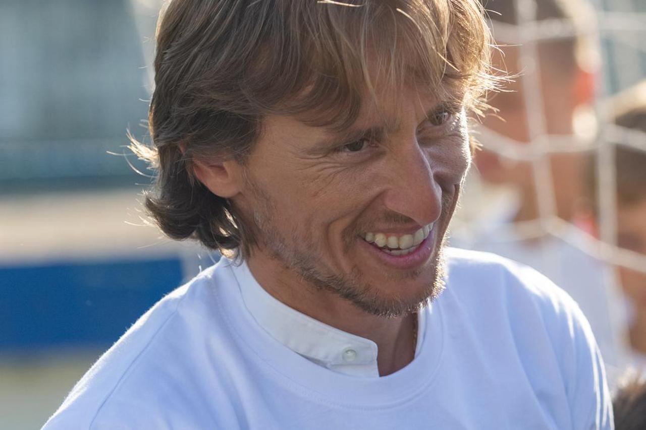 Luka Modrić družio se s djecom iz omladinskog pogona Zadra