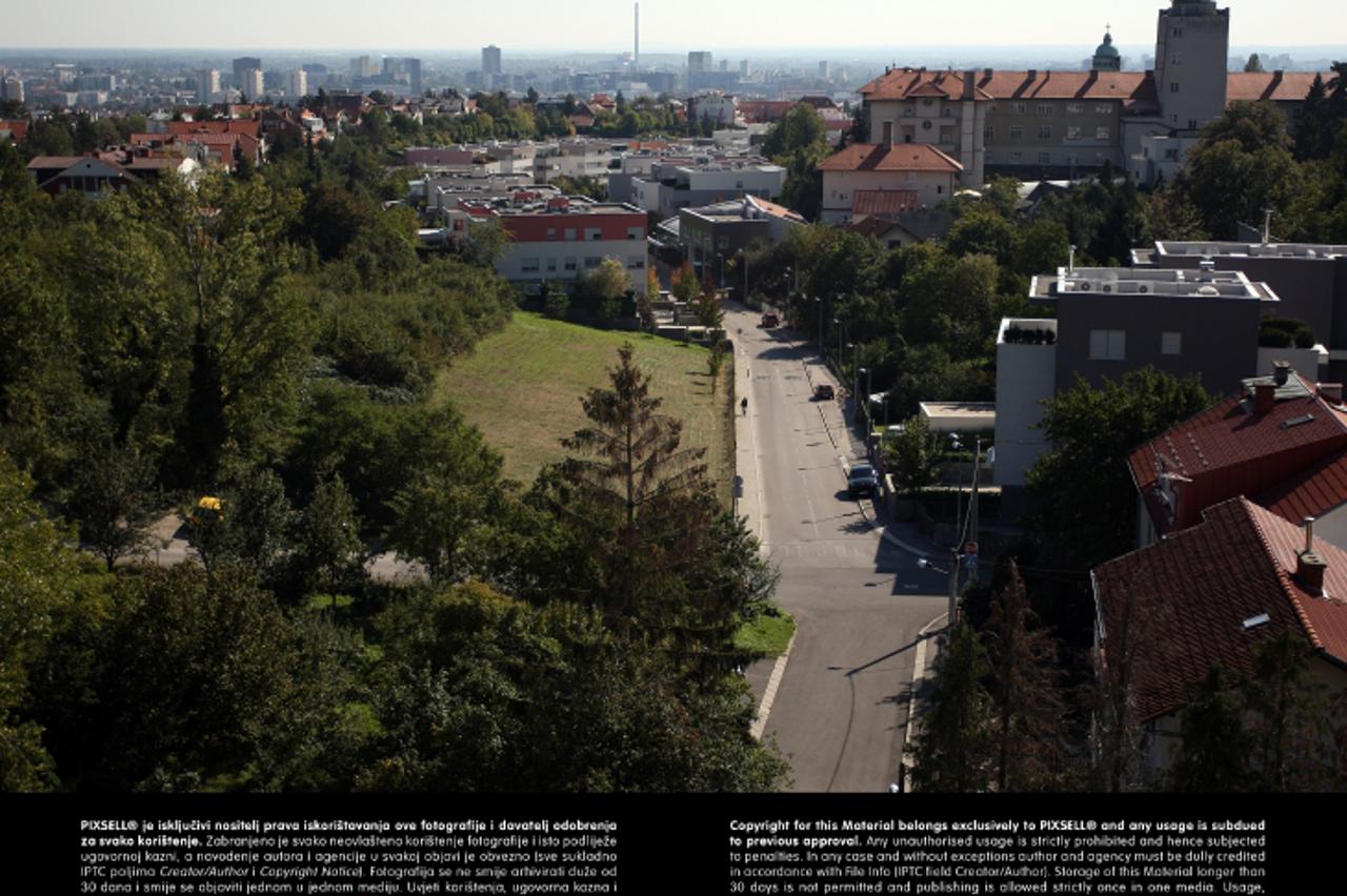 '04.10.2013., Zagreb - Rektor sveucilista u Zagrebu Aleksa Bjelis uz dekana Prirodoslovno Matematickog Fakulteta Amira Hazmica te gradonacelnika Milana Bandica, otvorio je novi krilo matematickog odsj