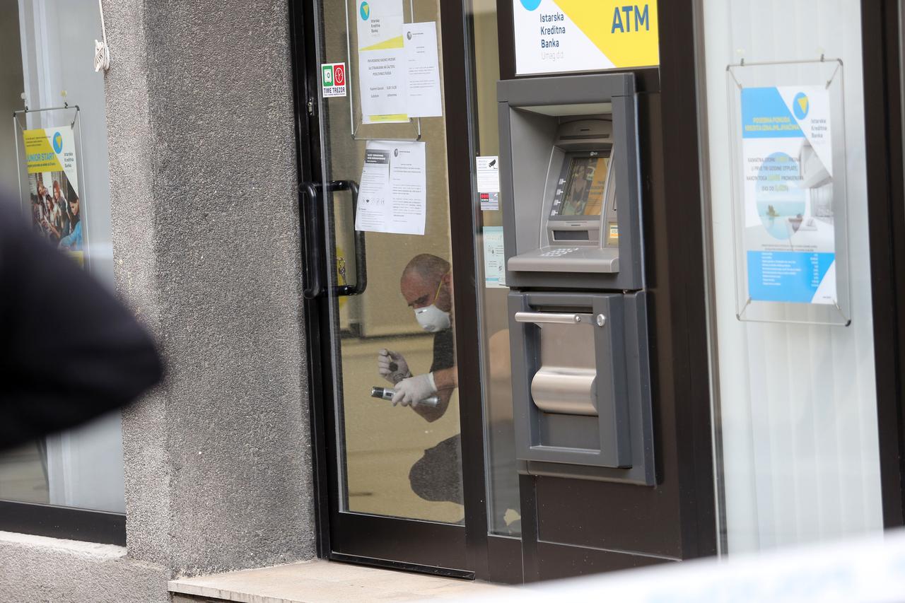 U centru Rijeke opljačkana poslovnica Istarske kreditne banke