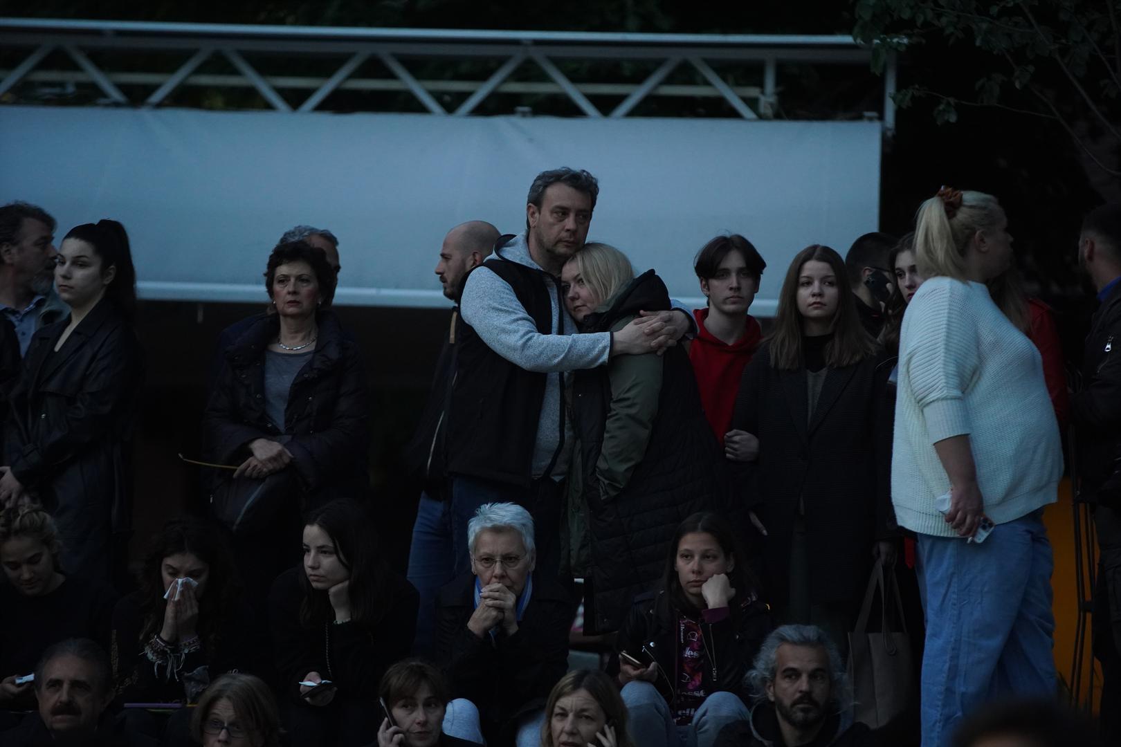 03, May, 2023, Belgrade - Citizens gathered on Cvetni trg to pay their respects to the victims of the tragedy that happened at the "Vladislav Ribnikar" Elementary School this morning when a seventh-grade grader killed eight students and a security guard.    03, maj, 2023, Beograd - Gradjani su se okupili na Cvetnom trgu kako bi odali pocast stradalima u tragediji koja se desila u Osnovnoj skoli "Vladislav Ribnikar" jutros kada je cenik sedmog razreda ubio osam ucenika i radnika obezbedjenja.     Photo: Antonio Ahel/ATAImages/PIXSELL