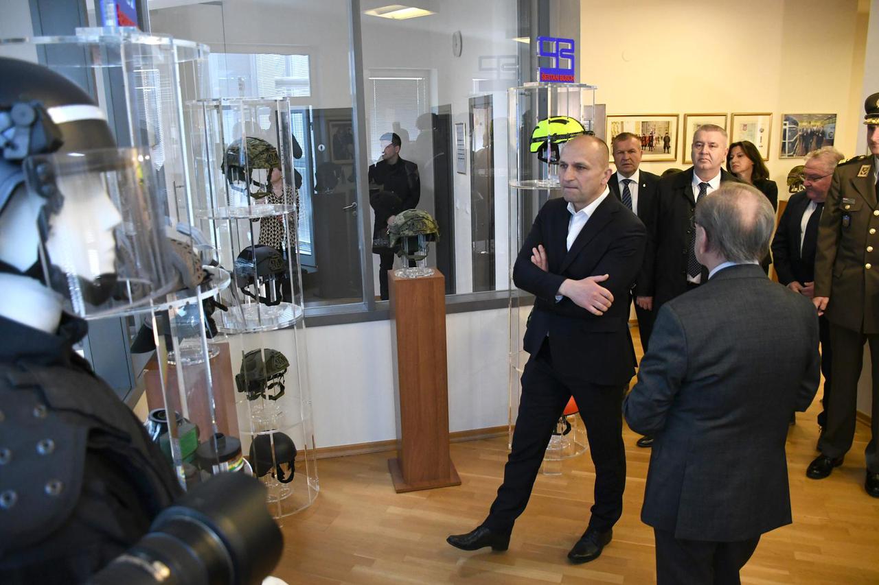 Prelog: Ministar Ivan Anušić obišao tvrtku Šestan - Busch