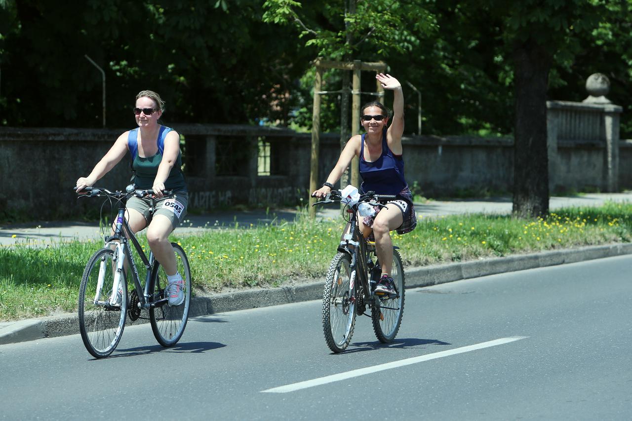 08.06.2014., Zagreb - U podne je s juznog parkiralista maksimirskog stadiona startala Vecernjakova biciklijada. Sudionici ce voziti ulicama grada do Velikog jarunskog jezera gdje sve posjetitelje ocekuje bogat zabavni program koji ce potrajati do kasnih v
