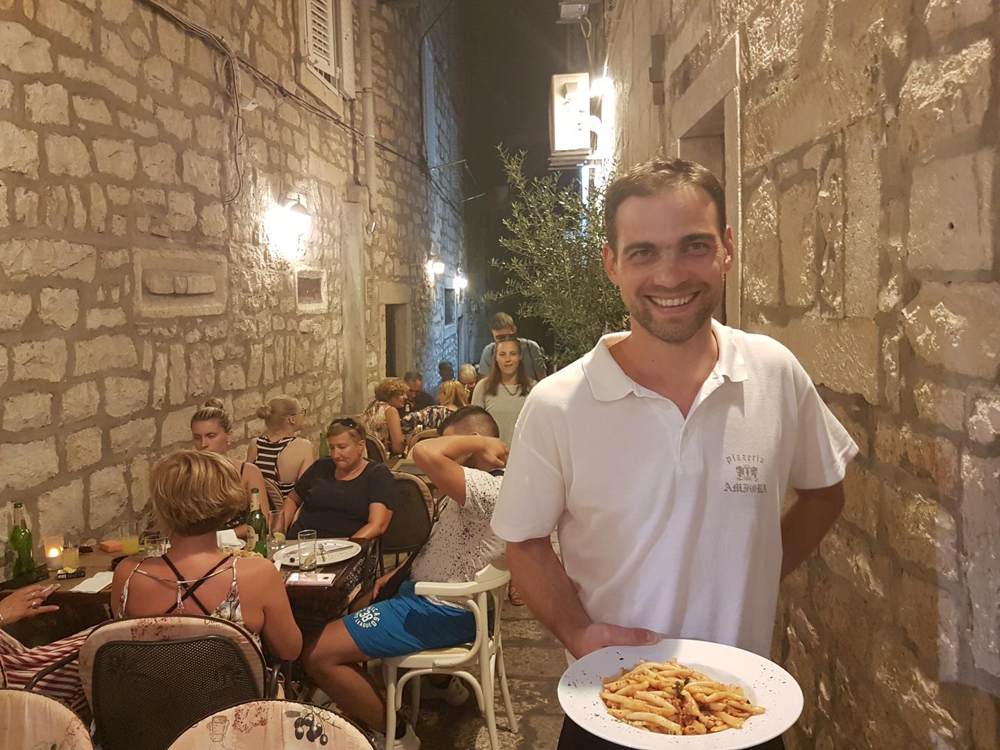 Dolaze i strani i domaći gosti, a rado se vraćaju jer ovdje nema čekanja da netko na vas uopće obrati pozornost