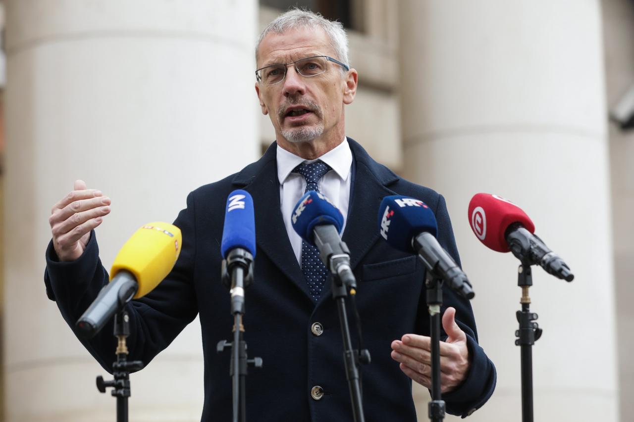 Zagreb: Nakon završetka godišnjeg brifinga HNB-a, guverner Boris Vujčić obratio se medijima