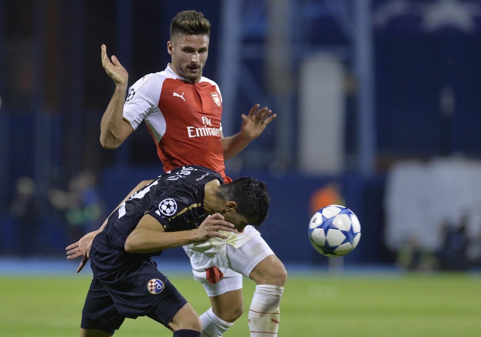 Soudani je sjajno proigrao Pivarića, njegov udarac obranio je Ospina, ali lopta se od Oxlade-Chamberlaina odbila u gol. Publika je bila u deliriju, pjesma se ponovno orila Maksimirom, a to je dalo dodatni motiv i snagu igračima koji su u tim trenucima sjajno kontrolirali igru i potpuno umirili Arsenal.
