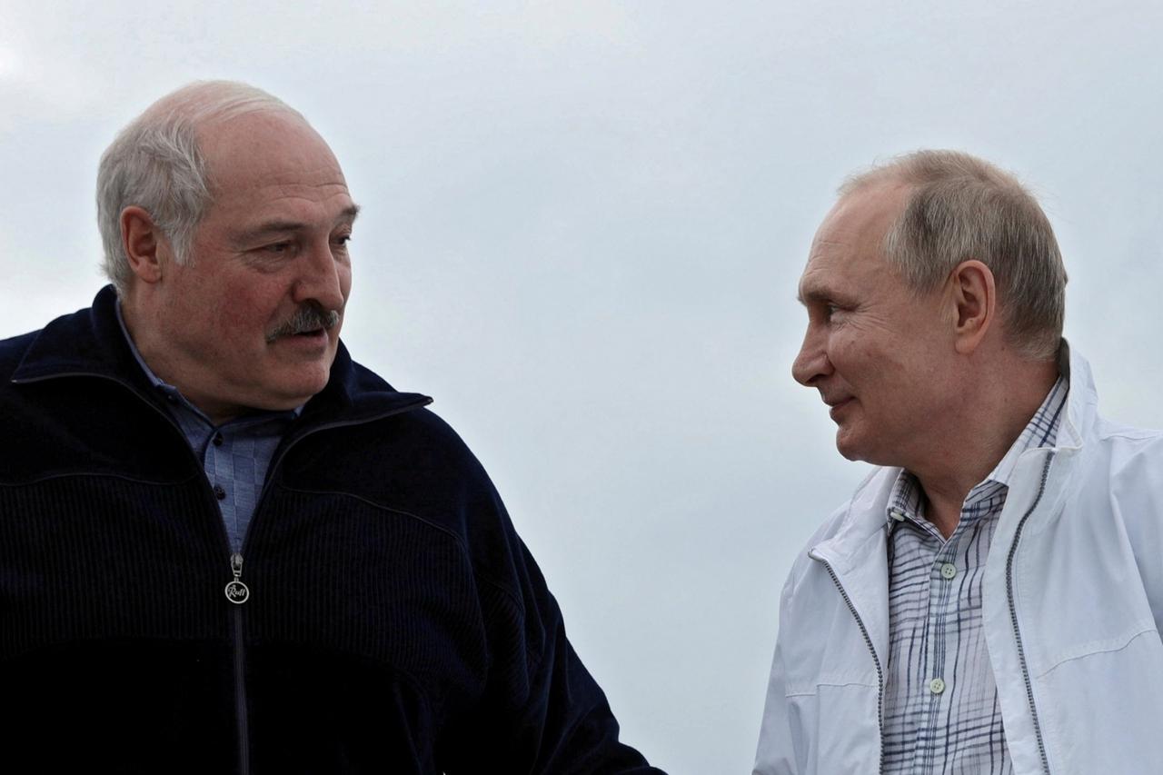 FILE PHOTO: Russian President Putin meets with his Belarusian counterpart Lukashenko in Sochi