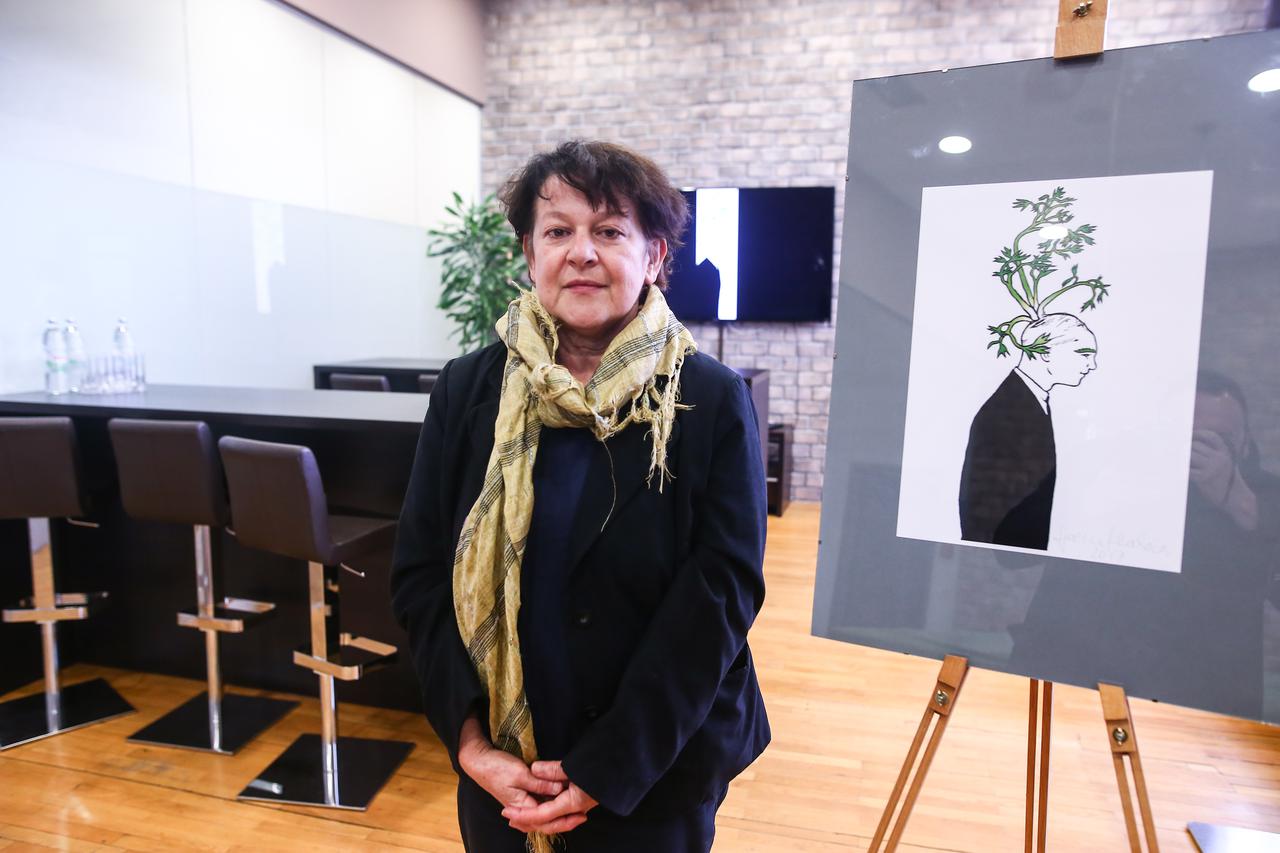 Zagreb: Umjetničko djelo Helene Klakočar na plakatu na pročelju zgrade tvrtke CROZ
