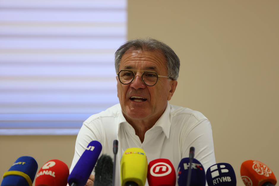 Mostar: Konferencija za medije Zdravka Mamića