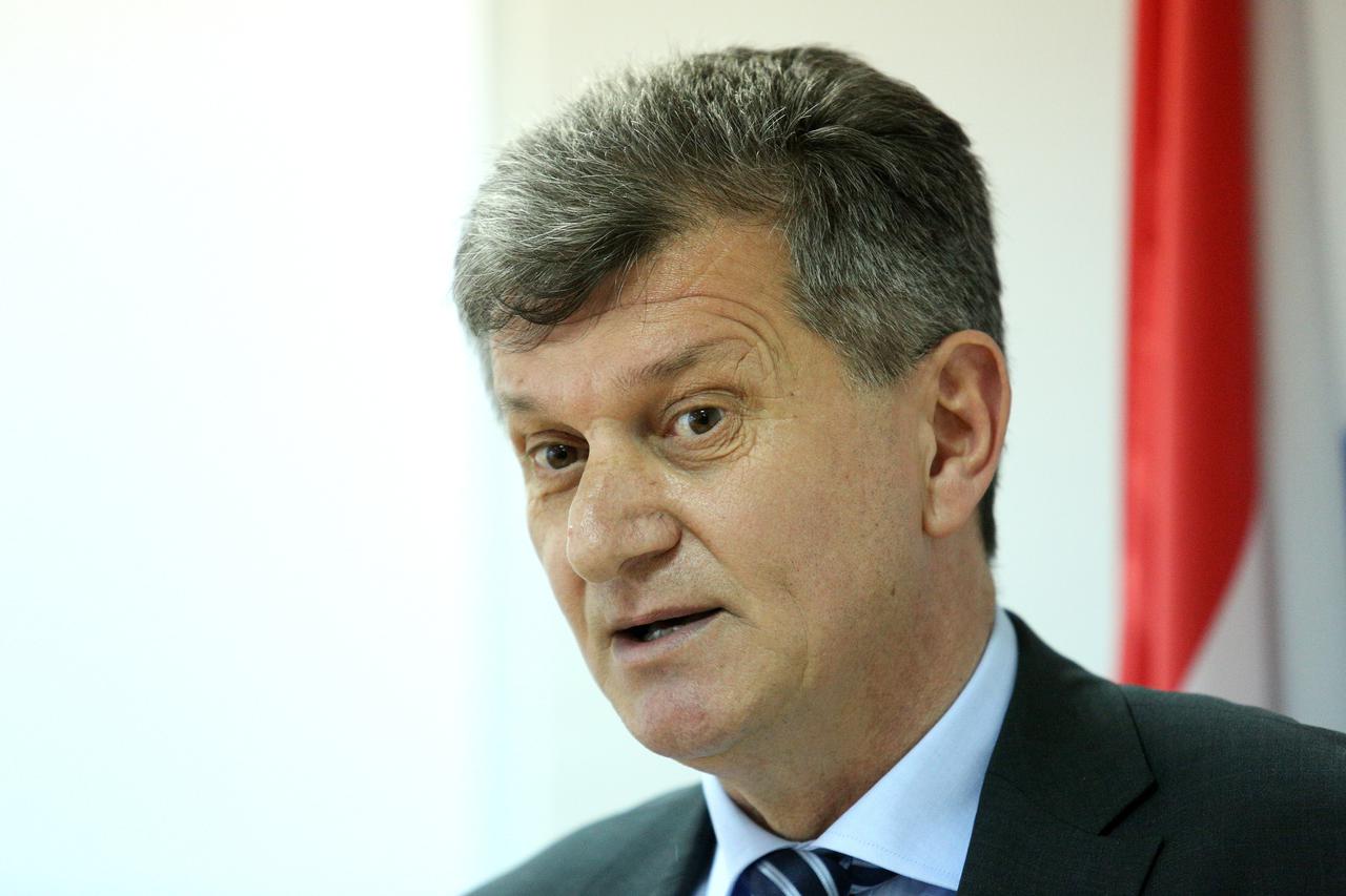 Ministar zdravstva prof. dr. sc. Milan Kujundžić