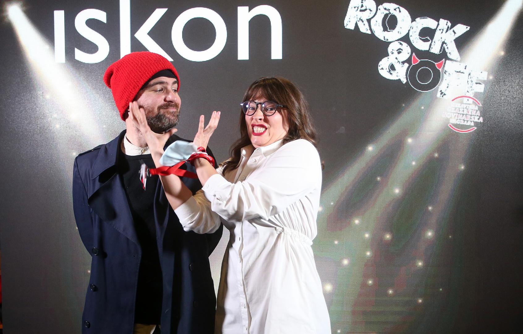 “To je vrhunski treš i nismo se pravili da je to nešto drugo. Vrhunski smo se zabavili, bilo nam je super i ne bih ništa mijenjao”, rekao je svestrani Riđički. 