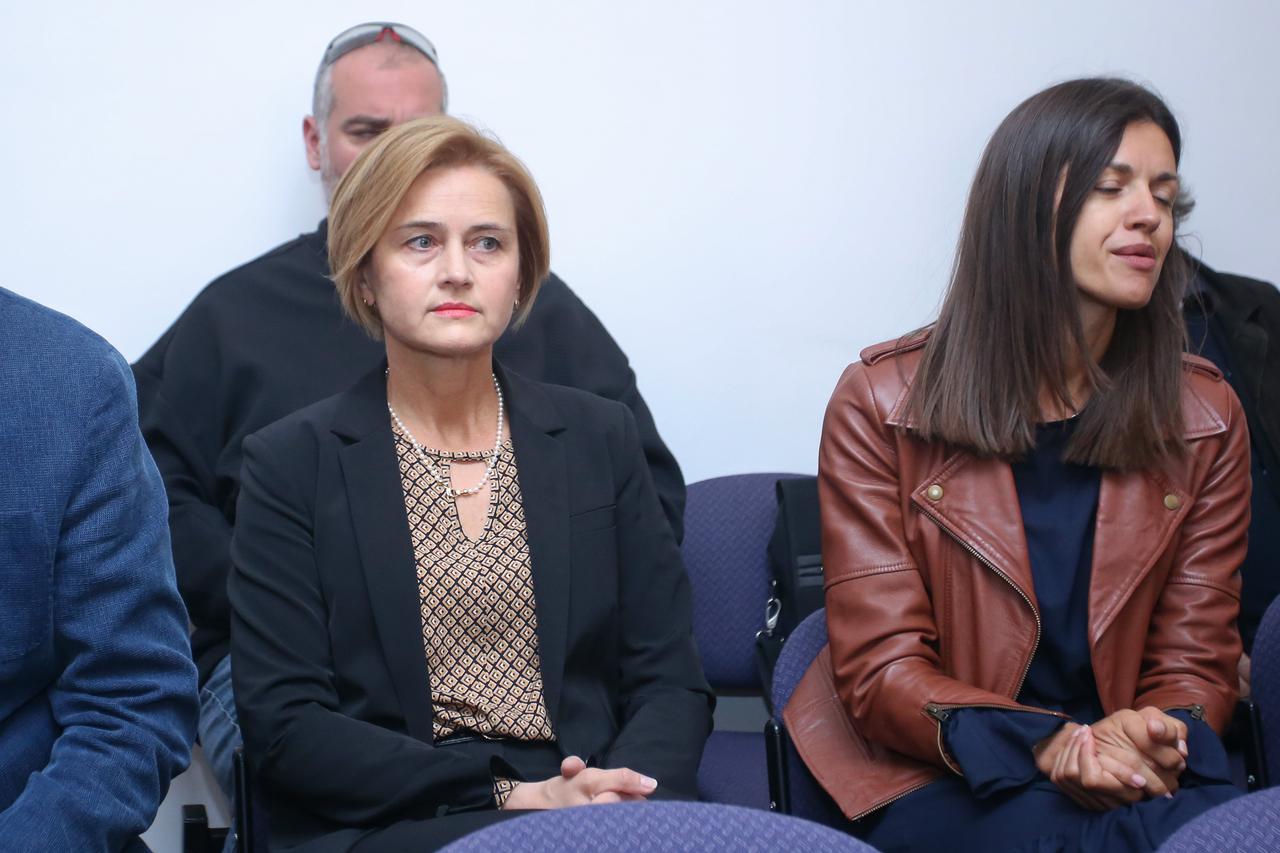 Zagreb: Sandra Švaljek svjedočila na suđenju u aferi štandovi