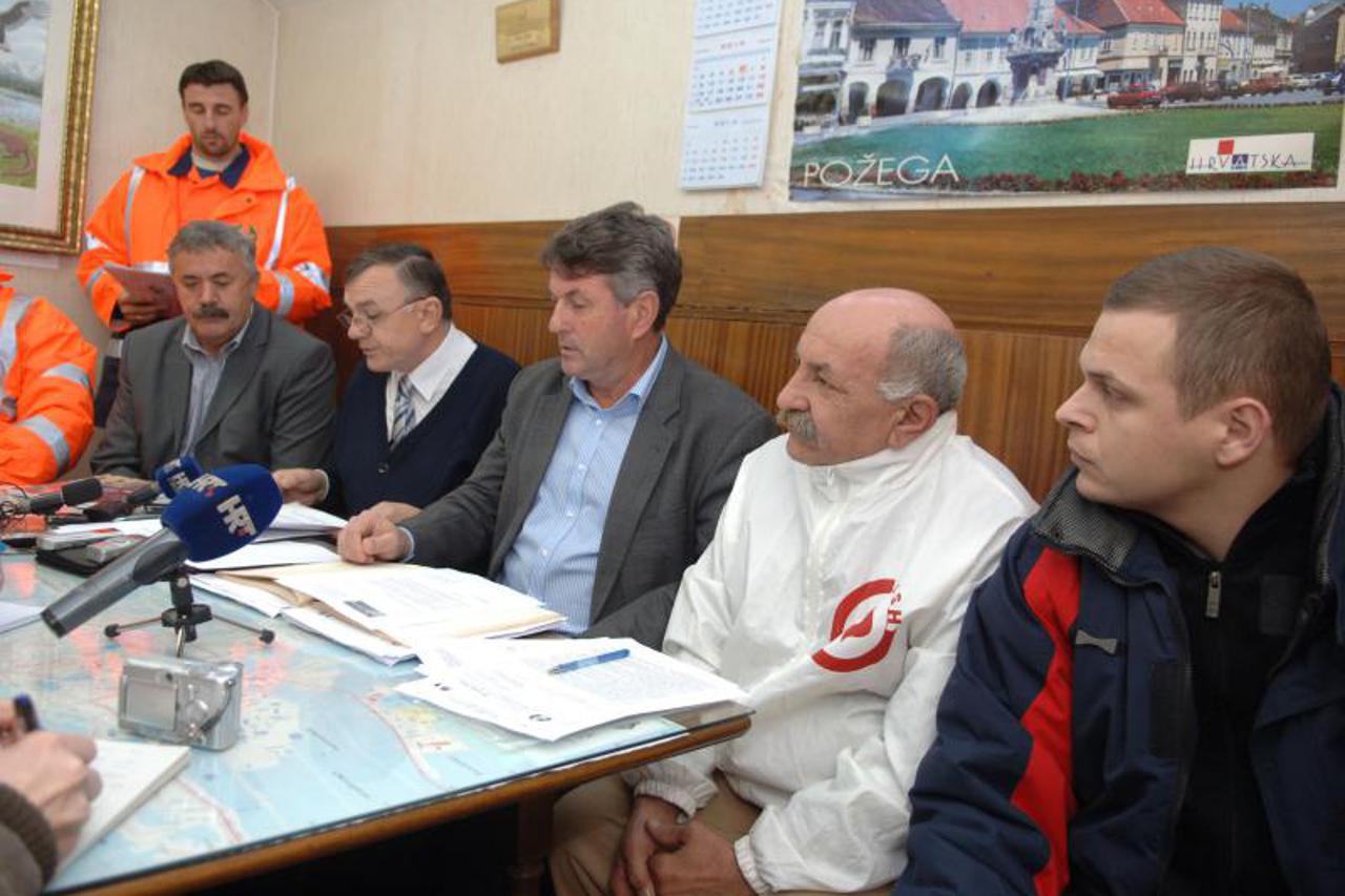 Konferencija, sindikalisti SSSH u Požegi (1)