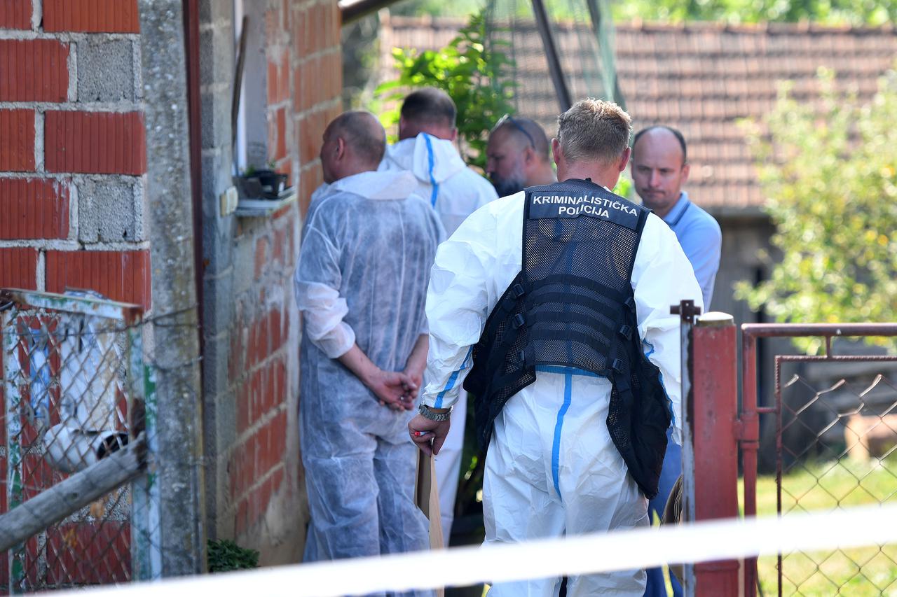 Policijski očevid na mjestu ubojstva u Pleškovcu
