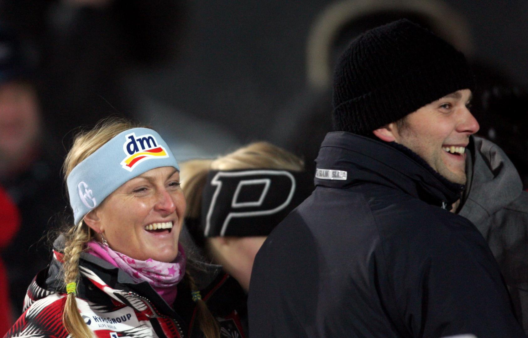 Ipak, idili je došao kraj početkom ljeta 2009. godine, kada je Boris potvrdio prekid. - Janica i ja više nismo zajedno. Ostali smo super prijatelji - kratko je izjavio tada.