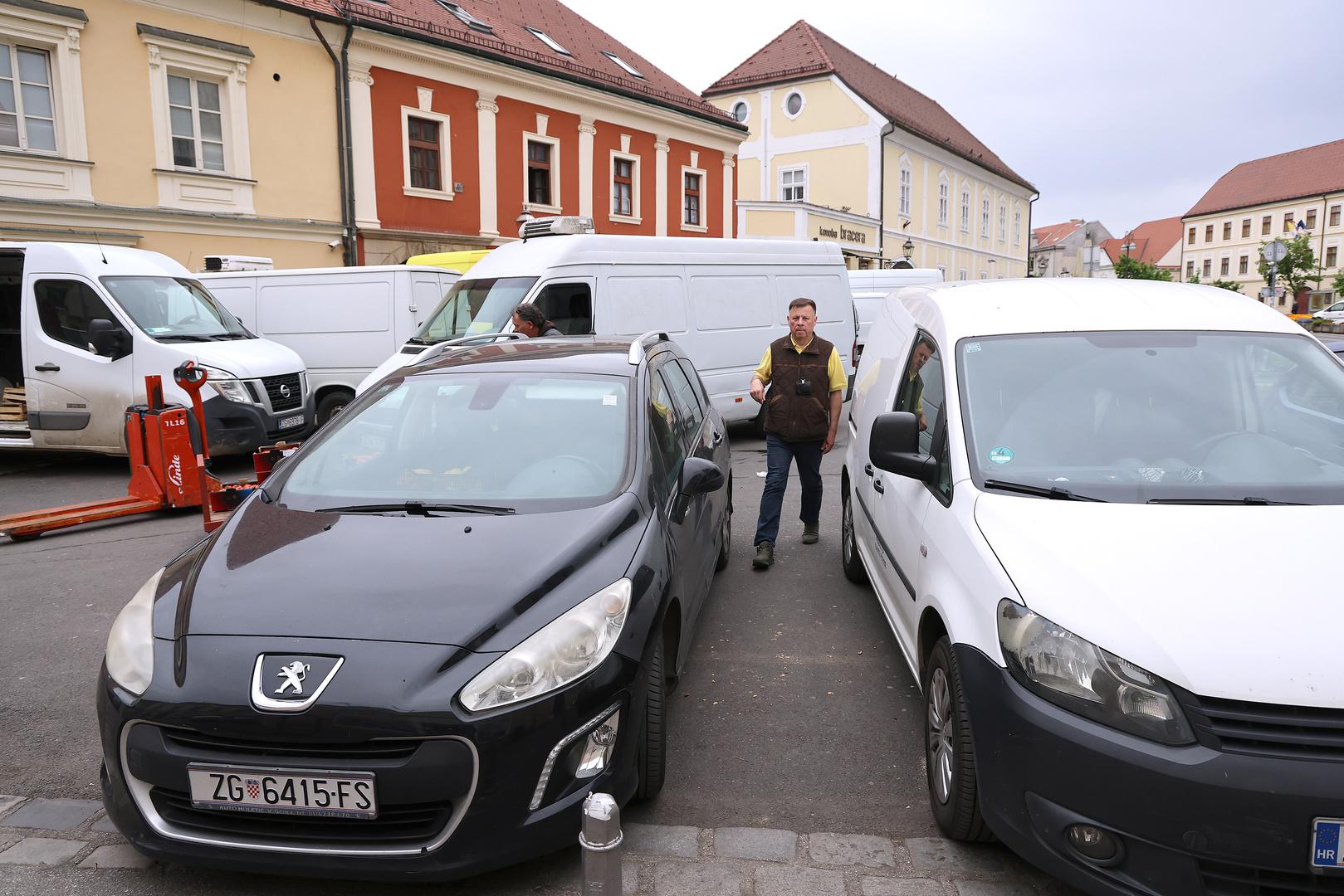 Tamo se, naime, u jutarnjim satima tražilo i parkirno mjesto viška. 