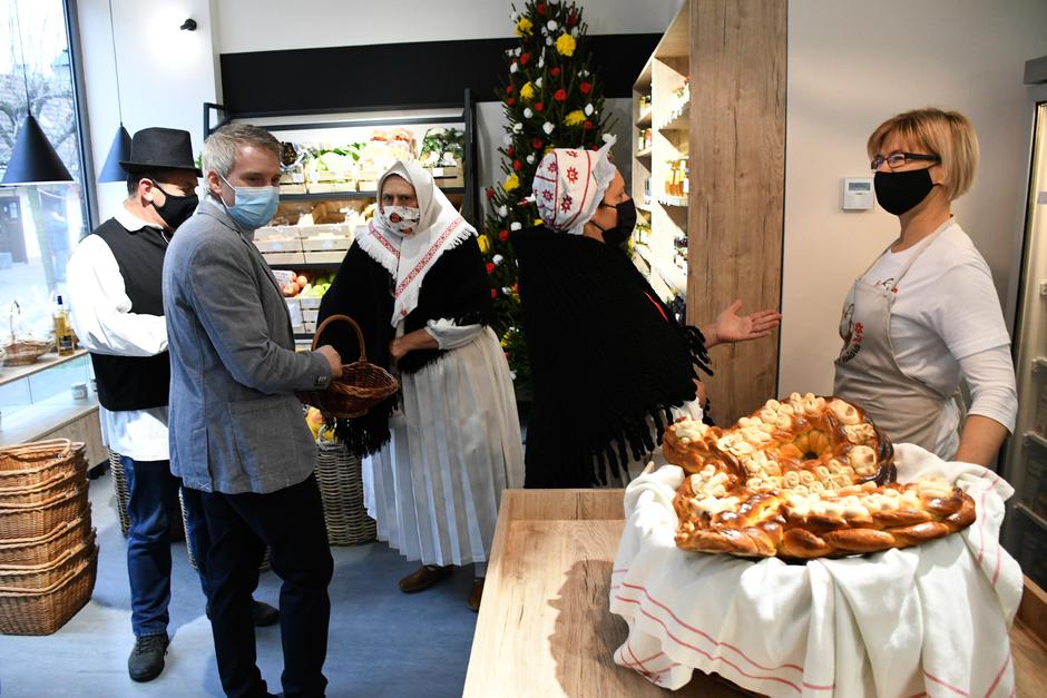 Bjelovar: Održano svečano otvorenje trgovine braniteljske Zadruge