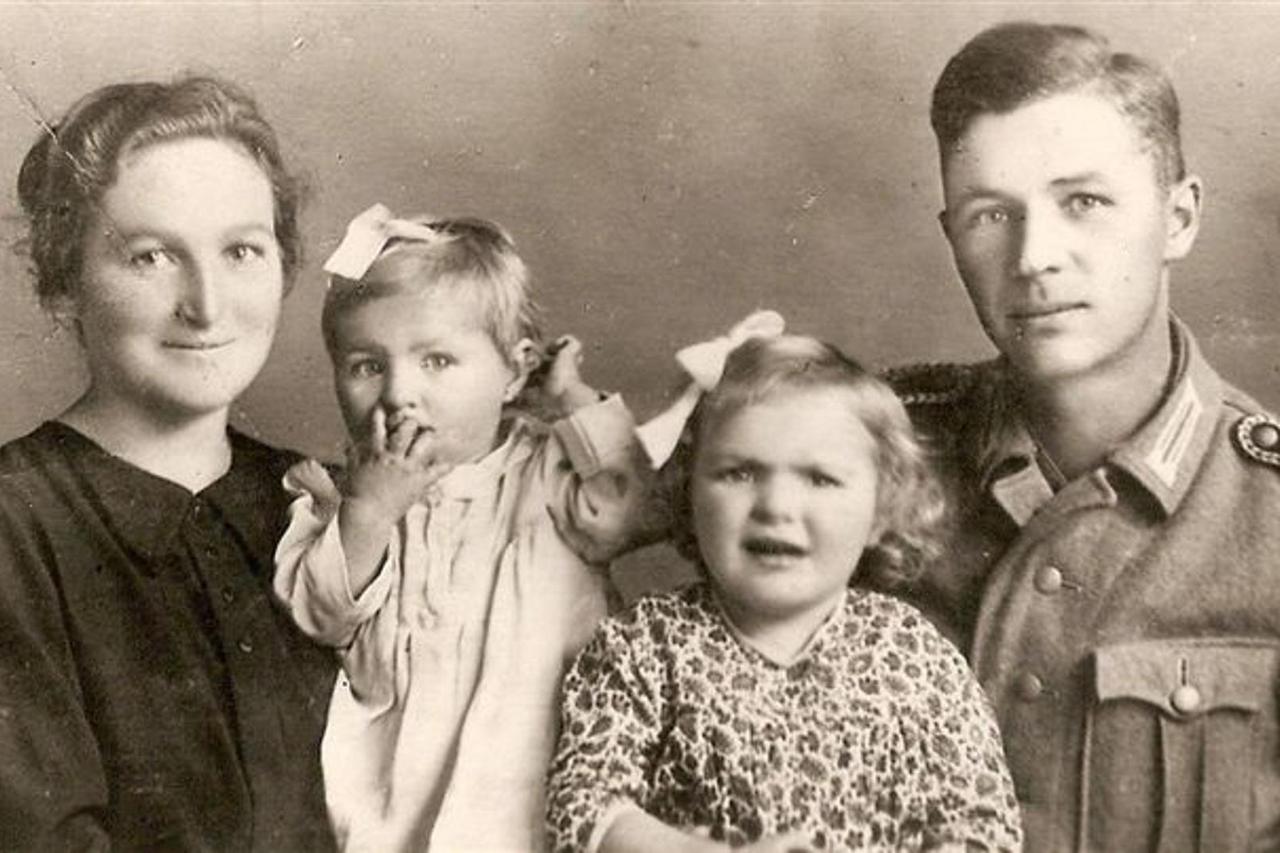 Obitelj Hirsch oko 1941.