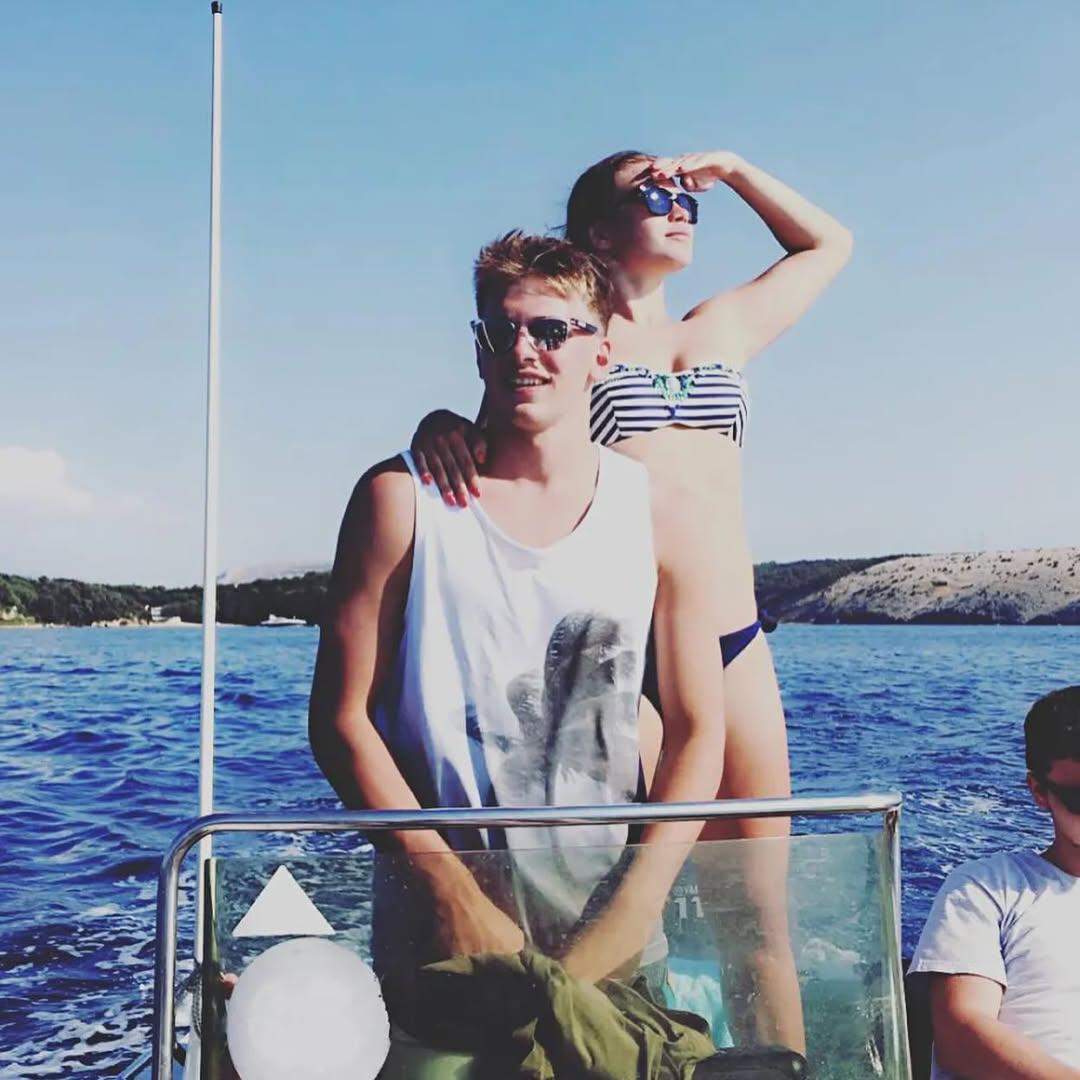 Tako je naizgled bajkovita ljubavna priča, koja je započela još u djetinjstvu na otoku Krku, doživjela tužan kraj.