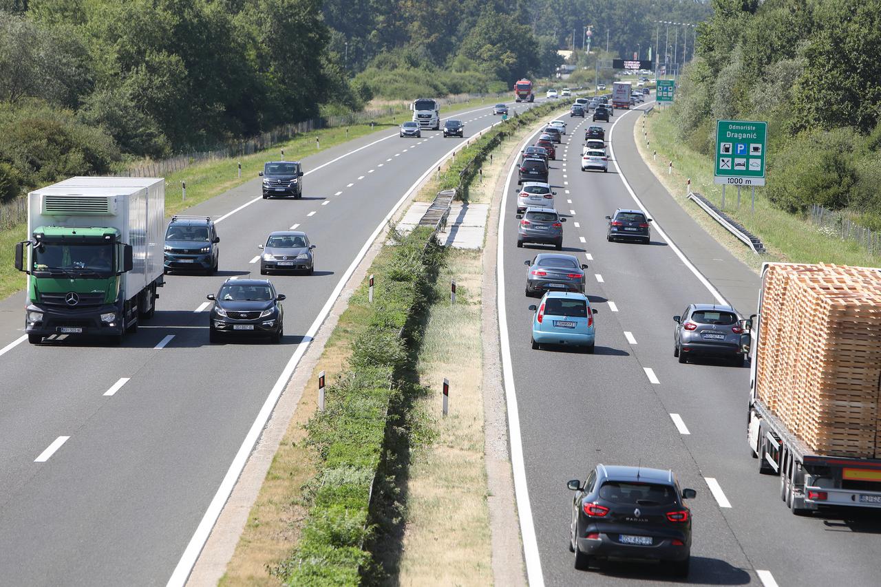 Karlovac: Gust promet na autocesti A1