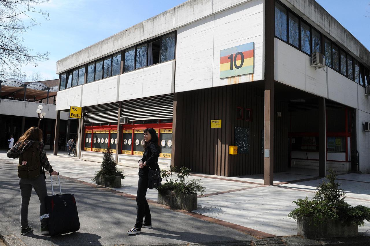 Studentski domovi